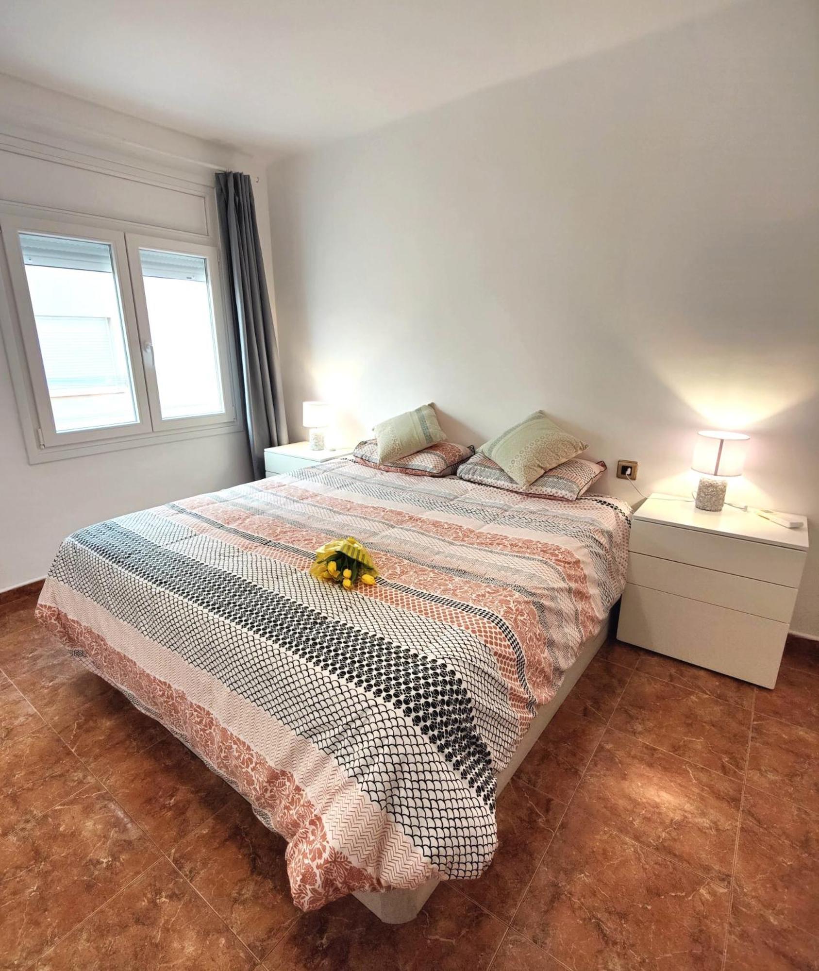 Sunny Flat With Balcony And Sea Views Apartamento Cambrils Exterior foto